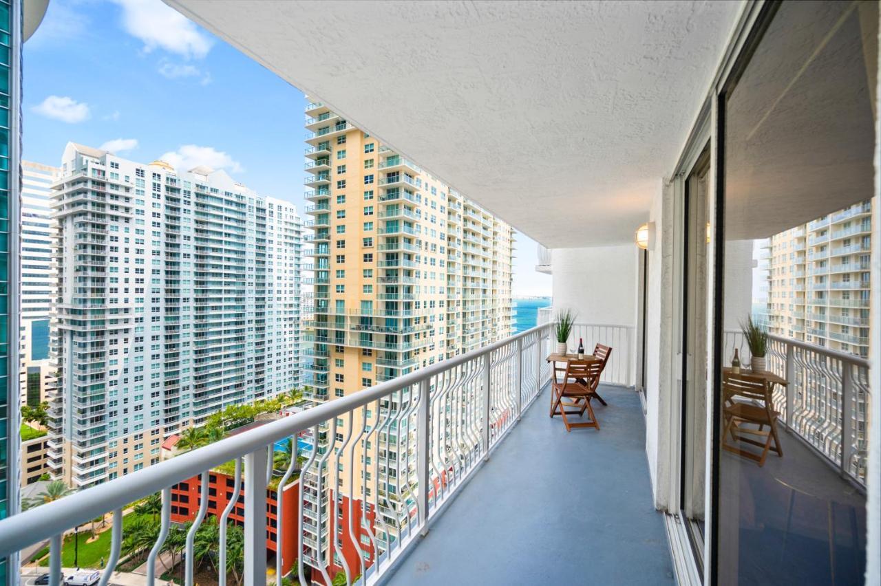 Amazing Condo With Free Parking In Brickell Miami Esterno foto